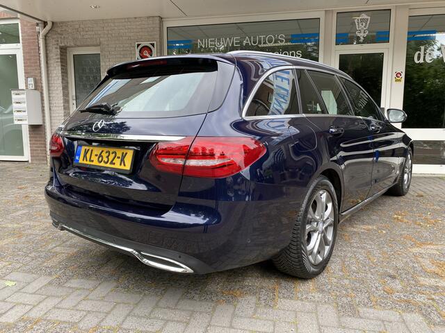 Mercedes-Benz C-KLASSE Estate 300 CDI HYBRID Lease Edition NL Dealer Geleverde Auto Autom. Airco/Half lederen bekl./Cruise Contr./Verw. Elektr. verstbare stoelen/Park. Assistent+sensoren V+A/Elektr. verst.b. en verwarmde buitensp./Navigatie Fullmap/ All Season Banden/Multifunct