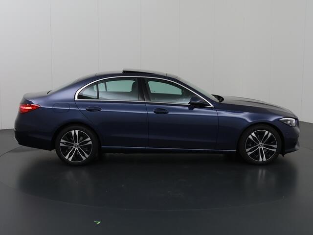 Mercedes-Benz C-KLASSE 180 Luxury Line | Sfeerverlichting | Stoelverwarming | Achteruitrijcamera | Smartphone-integratie | Panoramaschuifdak |