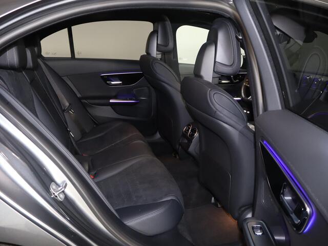 Mercedes-Benz C-KLASSE 300 e AMG Line | Premium| Nightpakket | 360° camera | Digital Light | Sfeerverlichting | Apple CarPlay |