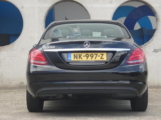 Mercedes-Benz C-KLASSE 250 Ambition | LEDEREN BEKLEDING | NAVIGATIE | DEALER ONDERHOUDEN |