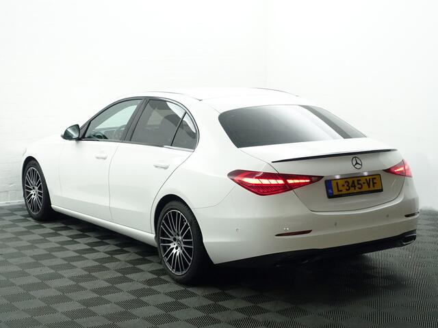 Mercedes-Benz C-KLASSE 200 AMG Night Edition Aut- Sfeerverlichting, Camera, Xenon Led, Carplay, Lane Assist, Park Assist