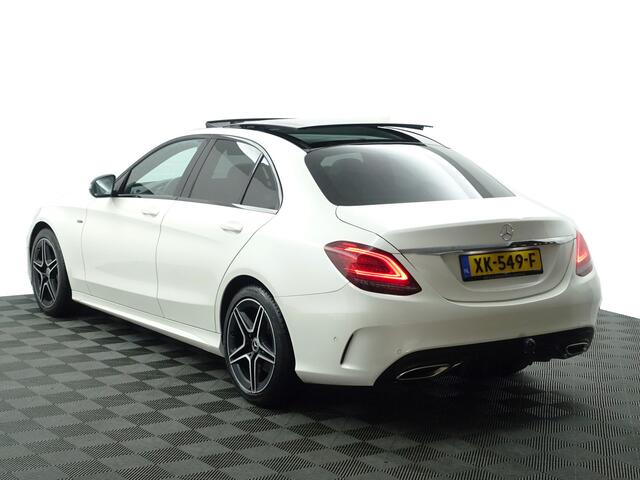 Mercedes-Benz C-KLASSE 180 AMG Night Edition Aut- Panodak, Virtual Cockpit, Sfeerverlichting, Sport Leder interieur, Camera, Park Assist
