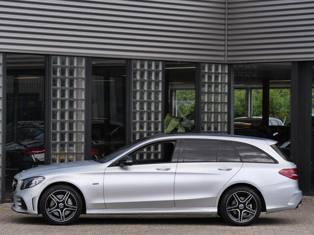 Mercedes-Benz C-KLASSE Estate 300e AMG/ PANORAMADAK/ 360° CAMERA/ SFEERVERLICHTING/ DODE HOEK DETECTIE