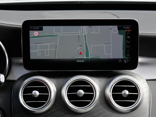 Mercedes-Benz C-KLASSE Estate 300e AMG/ PANORAMADAK/ 360° CAMERA/ SFEERVERLICHTING/ DODE HOEK DETECTIE