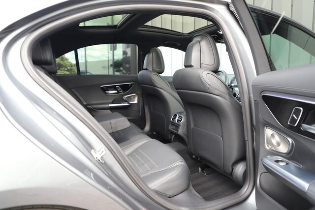 Mercedes-Benz C-KLASSE 200 AMG | Pano | Burmester | Sfeerverlichting | Distronic | Keyles-go | Memory | Carbon | Digital-light | NL-auto 2021.