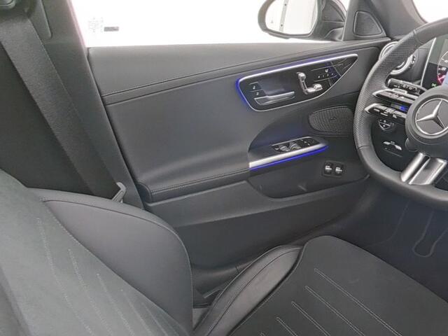 Mercedes-Benz C-KLASSE Estate 300 e AMG Plug-In Hybride | Edition AMG-Line | Night Pakket | Trekhaak | Panorama Schuif-Kanteldak | Digital Licht | DC Laden | Stuur en Stoelverwarming | Inclusief 24 maanden MB Certified garantie voor Europa.