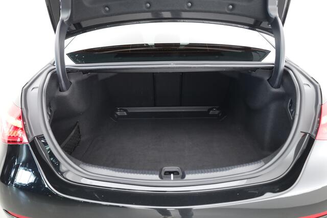 Mercedes-Benz C-KLASSE 200 AMG Line | Navi | 19'' | Stoelverw. | Apple CarPlay | Camera