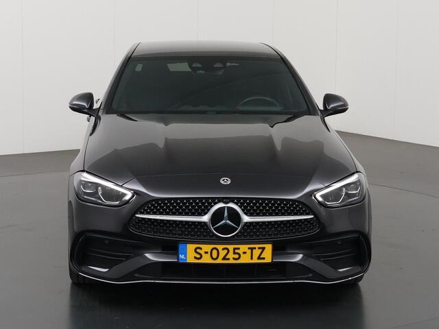 Mercedes-Benz C-KLASSE 300 e AMG Line | Rijassistentiepakket Plus | Stoelverwarming | Sfeerverlichting | Keyless Go |