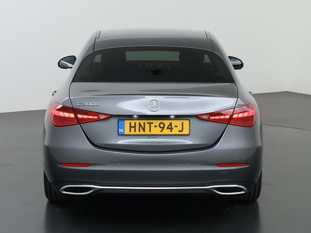 Mercedes-Benz C-KLASSE 300 e Luxury Line Limited | Trekhaak | Memory | Verwarmd stuur | Getint glas |