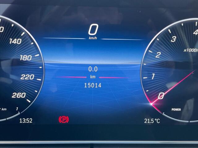 Mercedes-Benz C-KLASSE Estate 180 AMG Line | Premium | Nightpakket | Panoramadak | 360° Camera | Burmester® 3D | Head-up display | Sfeerverlichting | Apple & Android Carplay