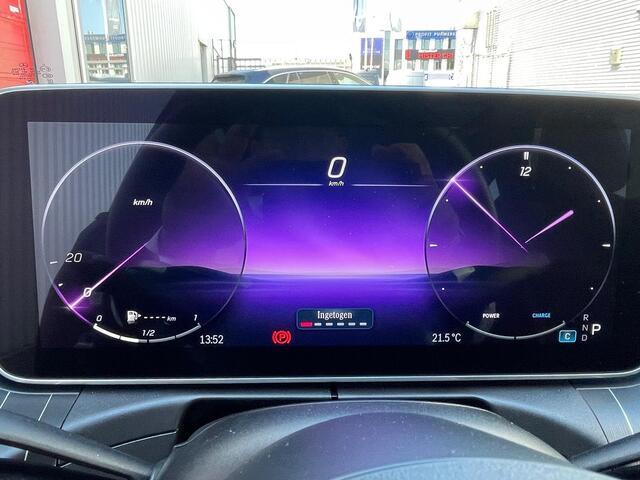 Mercedes-Benz C-KLASSE Estate 180 AMG Line | Premium | Nightpakket | Panoramadak | 360° Camera | Burmester® 3D | Head-up display | Sfeerverlichting | Apple & Android Carplay