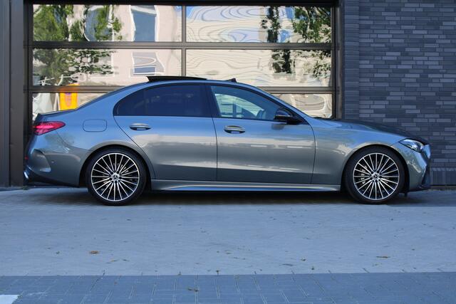 Mercedes-Benz C-KLASSE 180 AMG Line | PANO | CUSTOM AUDIO | NIGHT PAKKET | SFEERVERLICHTING |
