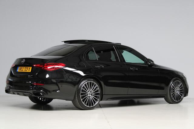 Mercedes-Benz C-KLASSE AMG-line (Nightpakket, Sfeerverlichting, Camera, Dodehoek, Apple Carplay)