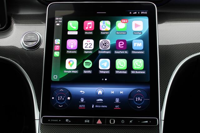 Mercedes-Benz C-KLASSE AMG-line (Nightpakket, Sfeerverlichting, Camera, Dodehoek, Apple Carplay)