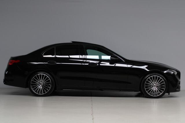 Mercedes-Benz C-KLASSE AMG-line (Nightpakket, Sfeerverlichting, Camera, Dodehoek, Apple Carplay)