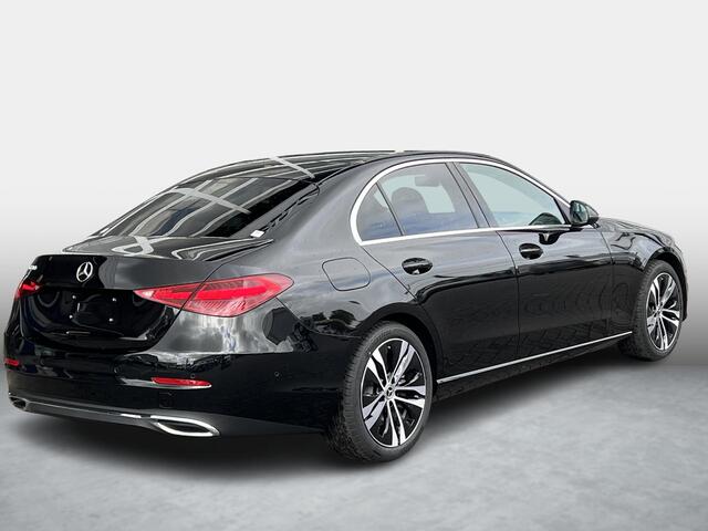 Mercedes-Benz C-KLASSE 180 Star Edition Luxury LIMITED | Panoramadak | Trekhaak | Elektrisch Verstelbare Stoelen + Memory | Donkergetint Glas Achter | Dodehoekassistent | Apple CarPlay | Android Auto | Sfeerverlichting | Stoelverwarming