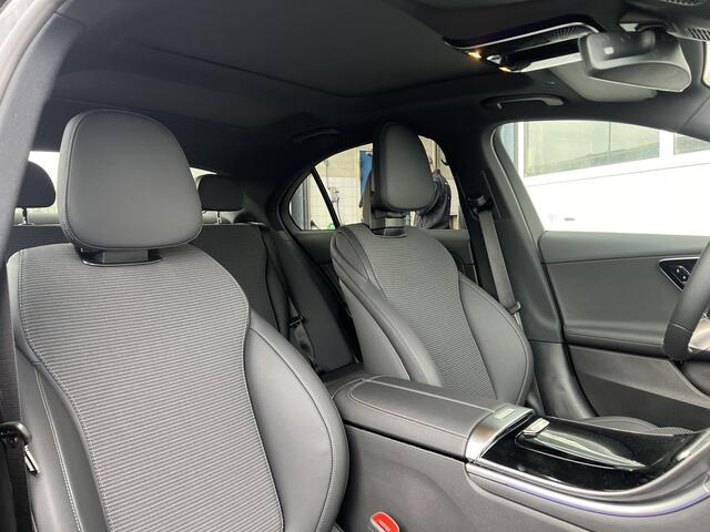 Mercedes-Benz C-KLASSE 180 Star Edition Luxury LIMITED | Panoramadak | Trekhaak | Elektrisch Verstelbare Stoelen + Memory | Donkergetint Glas Achter | Dodehoekassistent | Apple CarPlay | Android Auto | Sfeerverlichting | Stoelverwarming