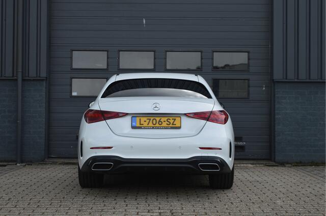 Mercedes-Benz C-KLASSE 180 AMG Line | ORG. NL | CAMERA | SFEERVERLICHTING |