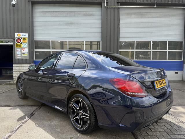 Mercedes-Benz C-KLASSE 220D Premium Plus Pack AMG / Burmester