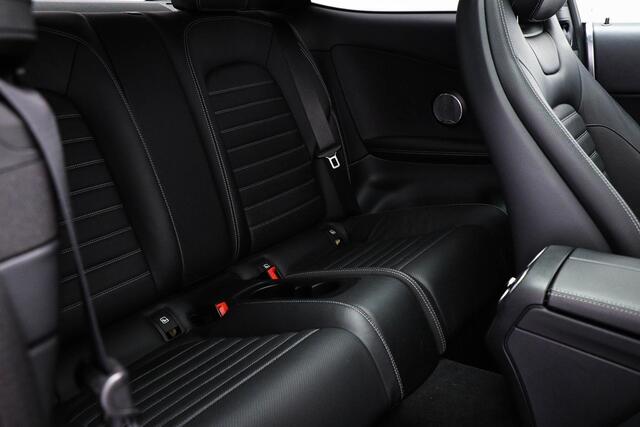 Mercedes-Benz C-KLASSE Coupé 180 Premium Plus Pack | PANORAMADAK | LEDER | AMG LINE | BURMESTER | 360 CAMERA