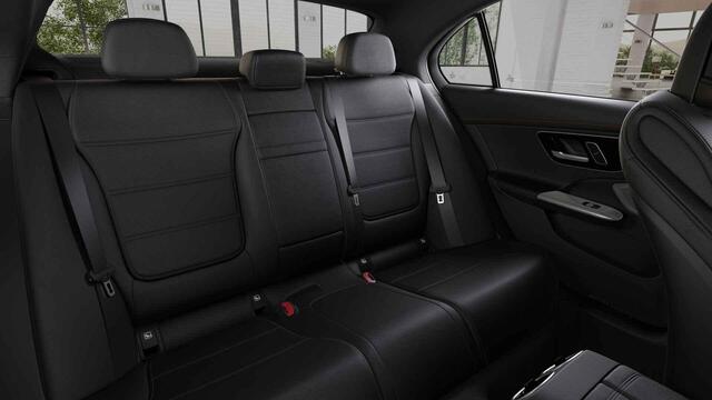 Mercedes-Benz C-KLASSE 300 e AMG Line | Night | Panoramadak | Massagestoelen | Digital Light | Burmester | Memory | Sfeerverlichting |