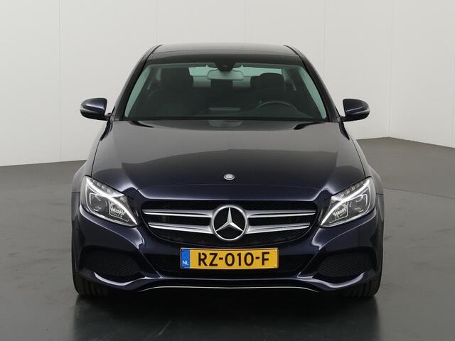 Mercedes-Benz C-KLASSE 180 Premium Plus | Panoramadak | Achteruitrijcamera | Stoelverwarming |