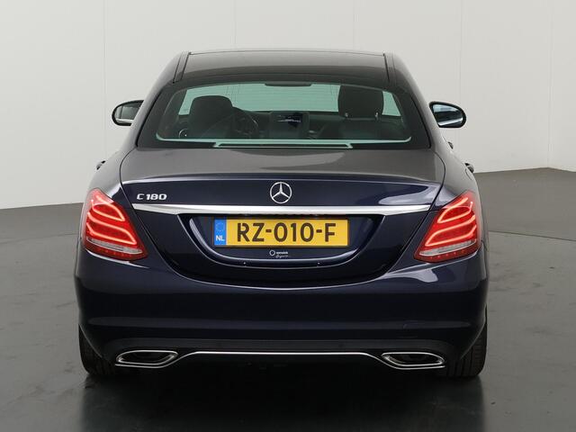 Mercedes-Benz C-KLASSE 180 Premium Plus | Panoramadak | Achteruitrijcamera | Stoelverwarming |