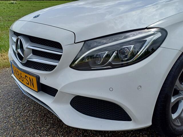 Mercedes-Benz C-KLASSE Estate 180 Business Solution AMG /Pano/LED/Trekh./Navi/17"/Elect. klep/