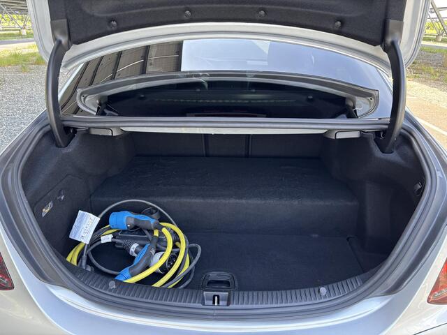 Mercedes-Benz C-KLASSE 300 e Business Solution AMG Limited | Night | Panoramadak | Stoelverwarming | Sfeerverlichting | Apple carplay |
