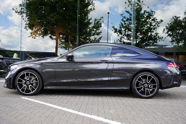 Mercedes-Benz C-KLASSE 300 Coupe 259 Pk AMG-Optiek Panorama Dak