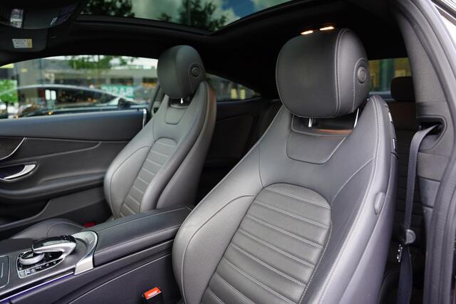 Mercedes-Benz C-KLASSE 300 Coupe 259 Pk AMG-Optiek Panorama Dak