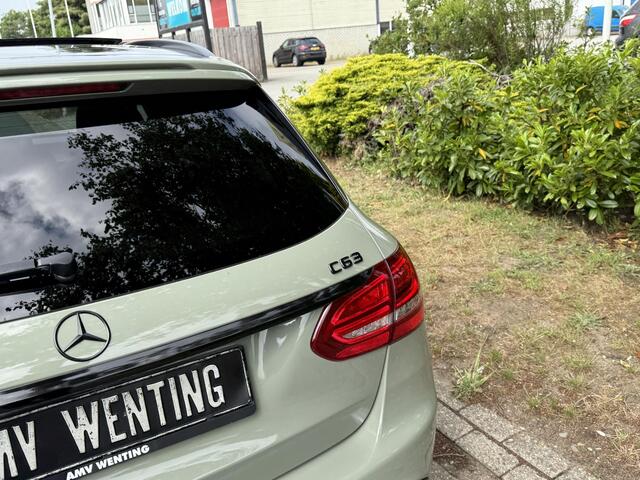 Mercedes-Benz C-KLASSE 63 AMG 476PK BurmesteroPanooKW-Schroefset