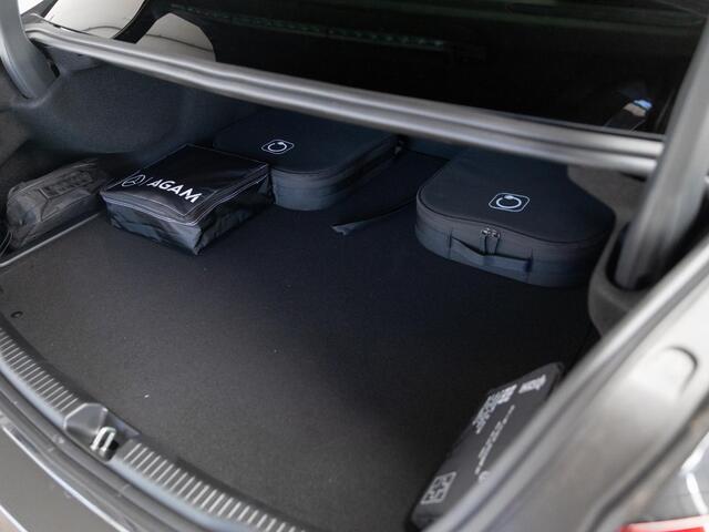 Mercedes-Benz C-KLASSE 300 e Business Solution AMG Premium PLUS | Panorama dak | Trekhaak