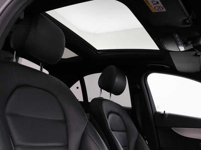 Mercedes-Benz C-KLASSE 180 AMG NIGHT EDITION AUT7. + PANORAMA | 19 INCH | CAMERA | LED | KEYLESS