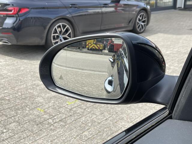 Mercedes-Benz C-KLASSE Estate 300 e AMG Line 18"/Panoramadak/360 camera/Head-up/Stoel + stuurverwarming + memory l + r/Adaptieve cruise/Sfeerverlichting/Elektrische klep/Apple Carplay & Android Auto