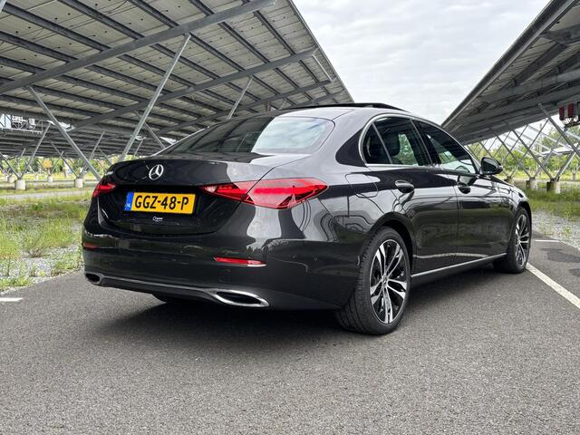 Mercedes-Benz C-KLASSE 180 Luxury Line | Panoramadak | Apple Carplay/Android Auto | Memory stoelen | Sfeerverlichting | Stoelverwarming | Parkeercamera |