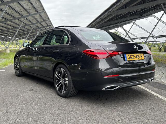 Mercedes-Benz C-KLASSE 180 Luxury Line | Panoramadak | Apple Carplay/Android Auto | Memory stoelen | Sfeerverlichting | Stoelverwarming | Parkeercamera |