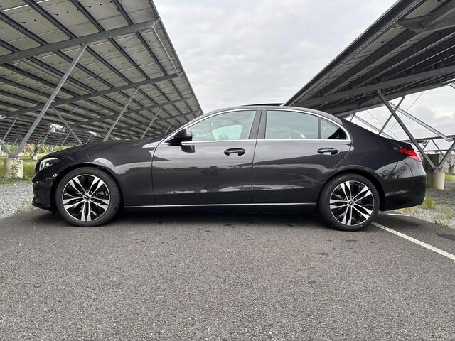 Mercedes-Benz C-KLASSE 180 Luxury Line | Panoramadak | Apple Carplay/Android Auto | Memory stoelen | Sfeerverlichting | Stoelverwarming | Parkeercamera |