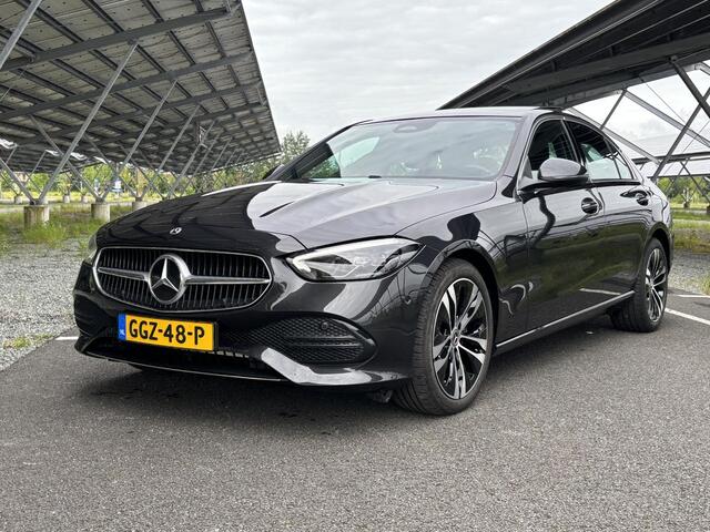 Mercedes-Benz C-KLASSE 180 Luxury Line | Panoramadak | Apple Carplay/Android Auto | Memory stoelen | Sfeerverlichting | Stoelverwarming | Parkeercamera |