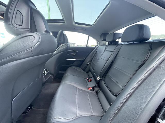 Mercedes-Benz C-KLASSE 180 Luxury Line | Panoramadak | Stoelverwaming | Cruise Control