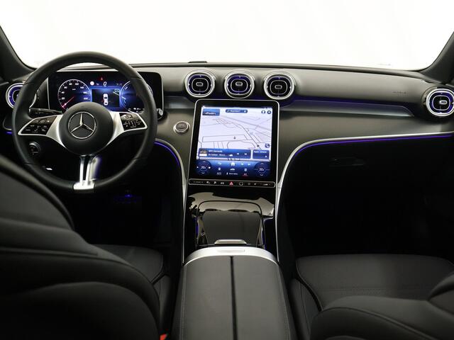 Mercedes-Benz C-KLASSE 300 e Luxury Line | Panorama-dak | Donkergetint glas | Electrische stoelen met geheugen | Sfeerverlichting