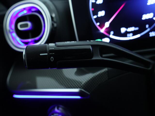 Mercedes-Benz C-KLASSE 300 e AMG Line Sfeerverlichting | Achteruitrijcamera | Apple CarPlay | Stoelverwarming voor | Inclusief 24 maanden MB Certified garantie voor Europa.
