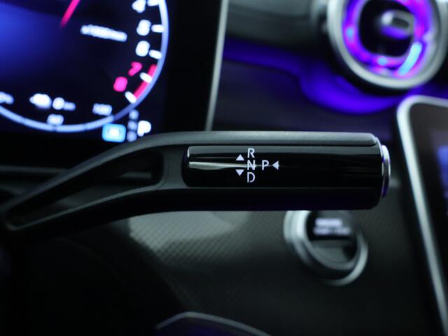 Mercedes-Benz C-KLASSE 300 e AMG Line Sfeerverlichting | Achteruitrijcamera | Apple CarPlay | Stoelverwarming voor | Inclusief 24 maanden MB Certified garantie voor Europa.