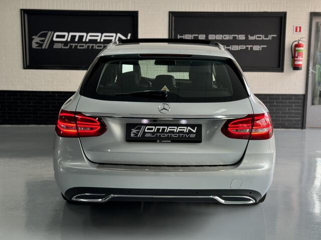 Mercedes-Benz C-KLASSE 180 AUT. PANO TREKHAAK LED AMG