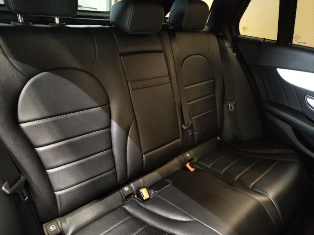 Mercedes-Benz C-KLASSE Estate 180 AMG Sport Edition navigatie | leer | 18 inch lmv