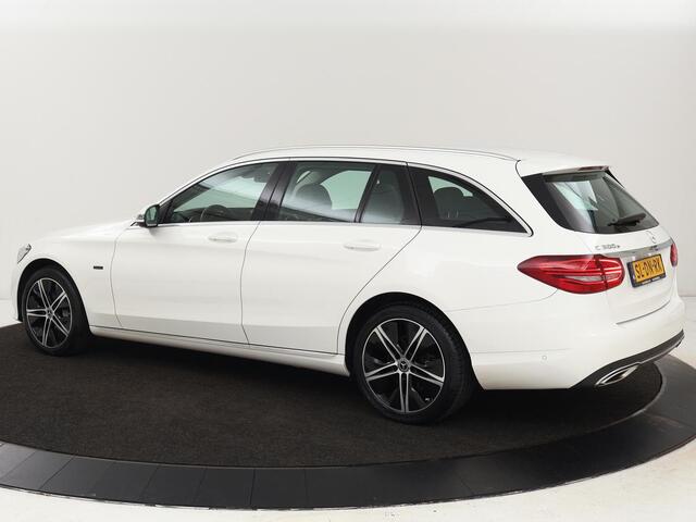 Mercedes-Benz C-KLASSE 300e Avantgarde | Trekhaak | Adaptive cruise | Leder | Stoelverwarming | Carplay | Park Assist