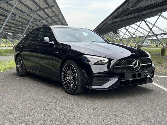 Mercedes-Benz C-KLASSE 300 e Business Solution AMG | Night | Panoramadak | Digital light | Memory stoelen | 19" Multispaaks velgen | Sfeerverlichting |