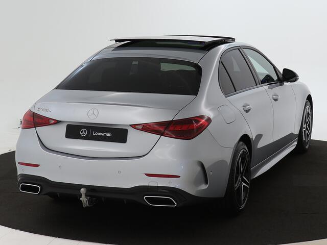 Mercedes-Benz C-KLASSE 300 e Star Edition | Trekhaak | Nightpakket | Antidiefstalpakket GUARD 360° Plus | Memorypakket | KEYLESS GO | Parkeerpakket met achteruitrijcamera | Verwarmde stoelen vooraan |