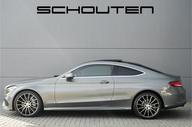Mercedes-Benz C-KLASSE Coupé 300 AMG Pano Burmester Distronic 19"