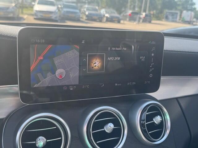 Mercedes-Benz C-KLASSE Cabrio 200 Premium AMG l Aircap l Airscarf l Leder Twin l Stoelverwarming l 360 gr Camera l MBUX l Alarm klasse 3 l LED l Multispaaks AMG l Airco l